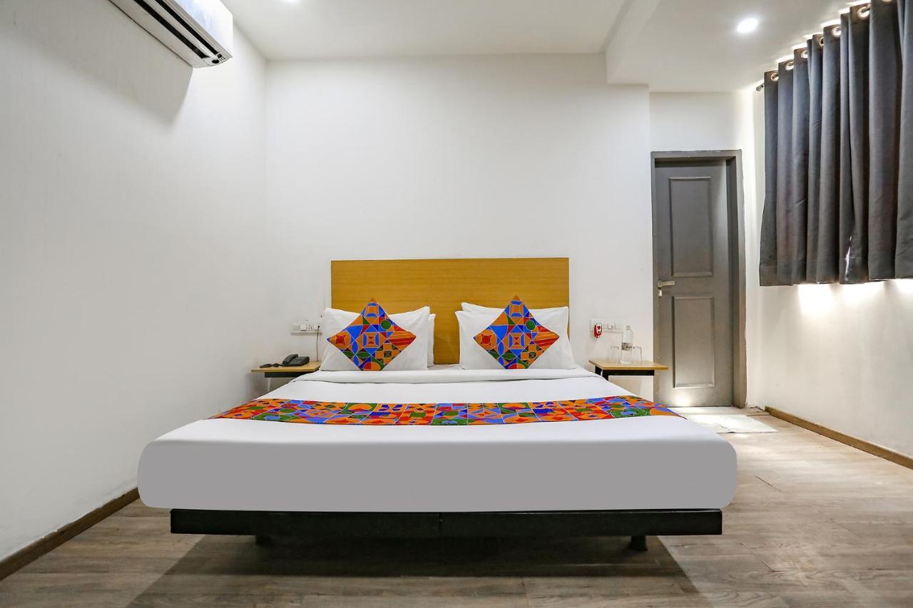 Fabhotel Vat - Meera Bagh دلهي المظهر الخارجي الصورة