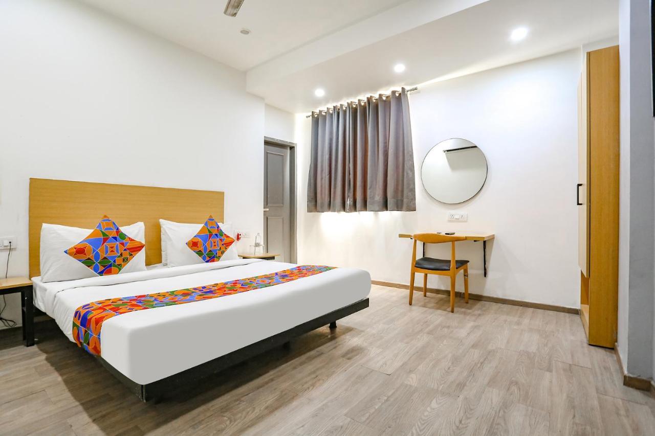 Fabhotel Vat - Meera Bagh دلهي المظهر الخارجي الصورة